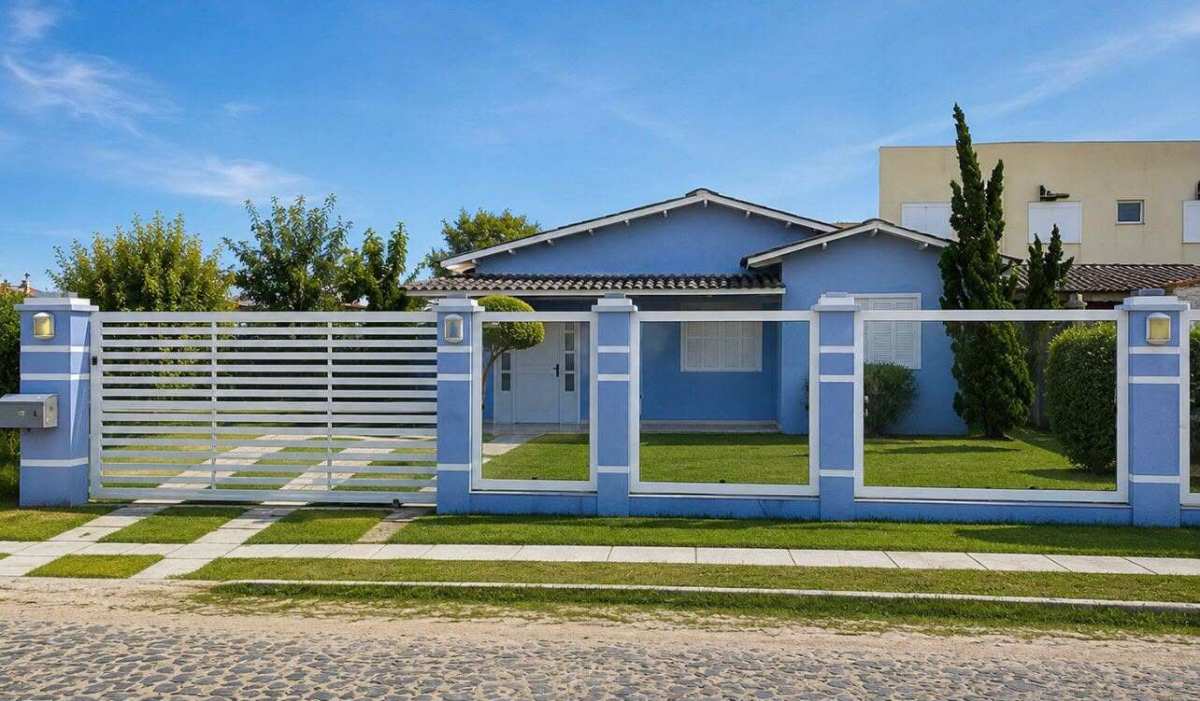 Casa à venda com 3 quartos, 130m² - ,Imbé