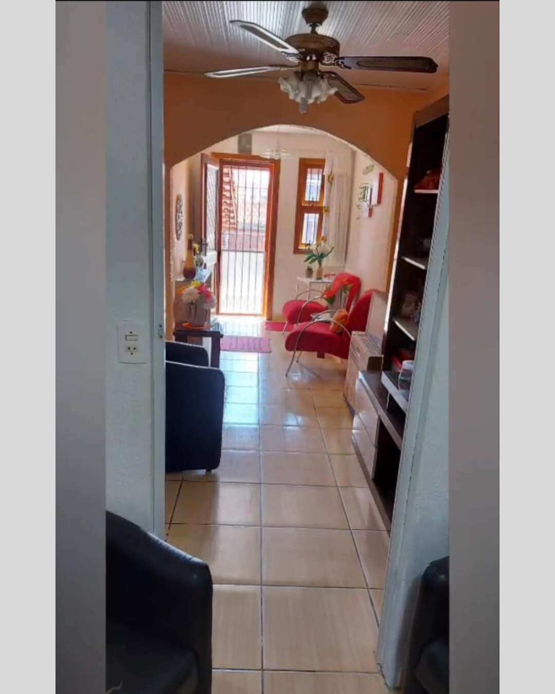  - Casa à venda em Porto Alegre, Costa e Silva, com 2 quartos, 110m²