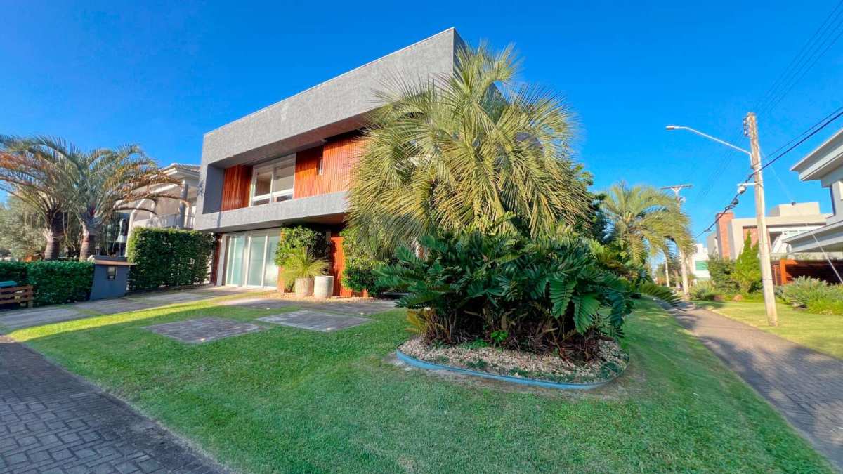  - Casa de condomínio à venda com 3 suítes máster  386m² em Capão da Canoa/RS