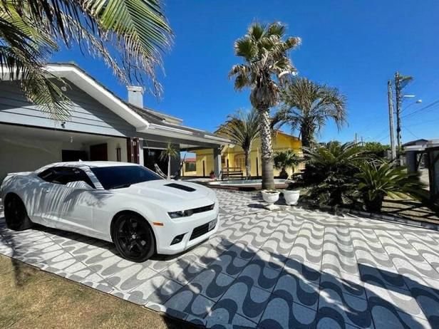 Casa à venda com 3 quartos - ,