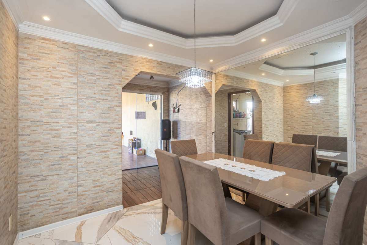 Casa à venda com 4 quartos, 250m² - Porto Verde,Alvorada